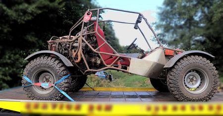 Kłobuck. Tragiczny finał, 43-latek przygnieciony przez własny pojazd