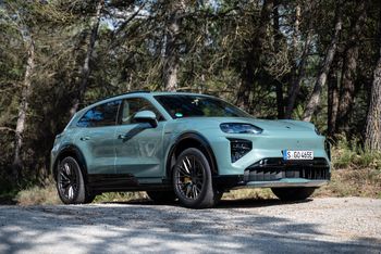 Pierwsza jazda: Porsche Cayenne - elektryczny samochód kompletny