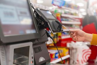 Zmiana dotycząca kas fiskalnych. Resort finansów: wszyscy będą karani tak samo, czyli maksymalną stawką