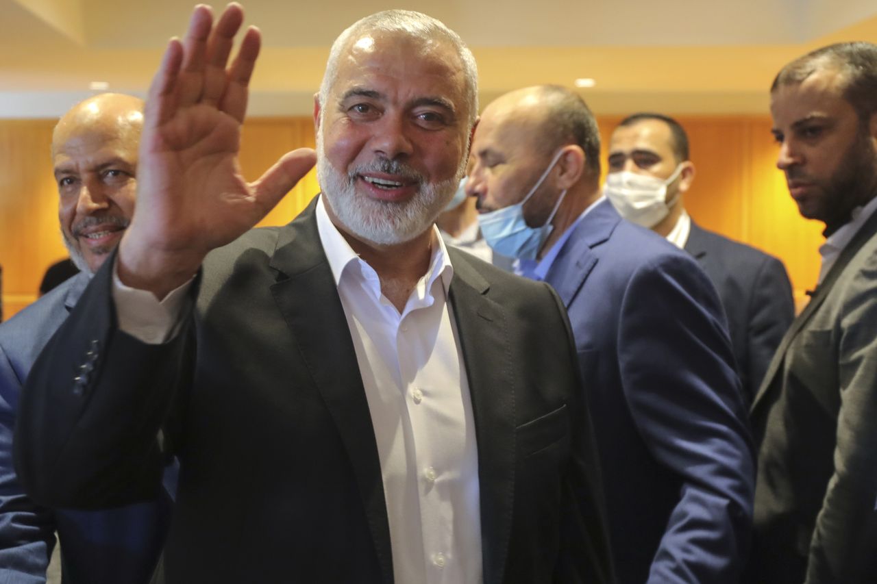 The Hamas leader lives a luxurious life in Qatar. The Gaza Strip? Not for him