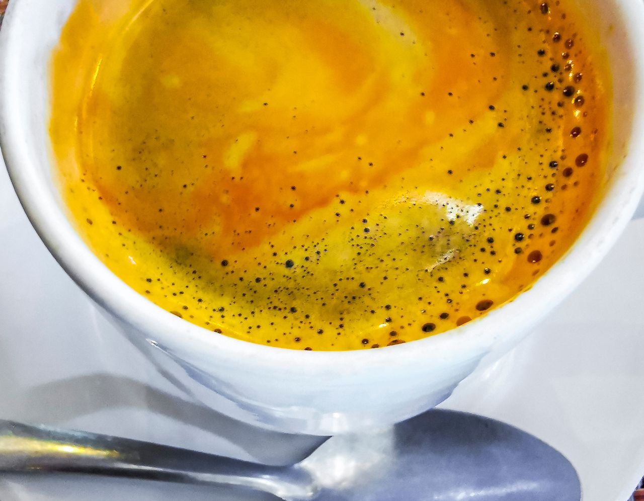 Kaffee-Trick: Mit Salz gegen Bitterkeit für vollen Genuss