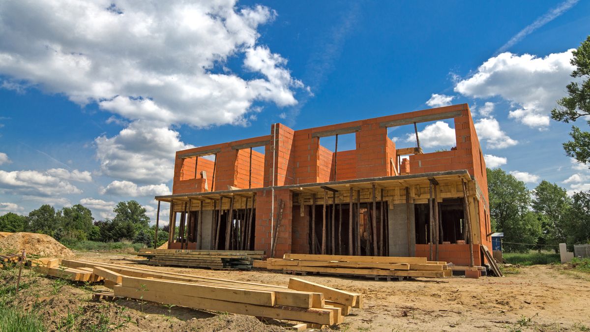 Polski Business Centre Club komentuje Polki Ład i pomysł budowy domów do 70 mkw. 