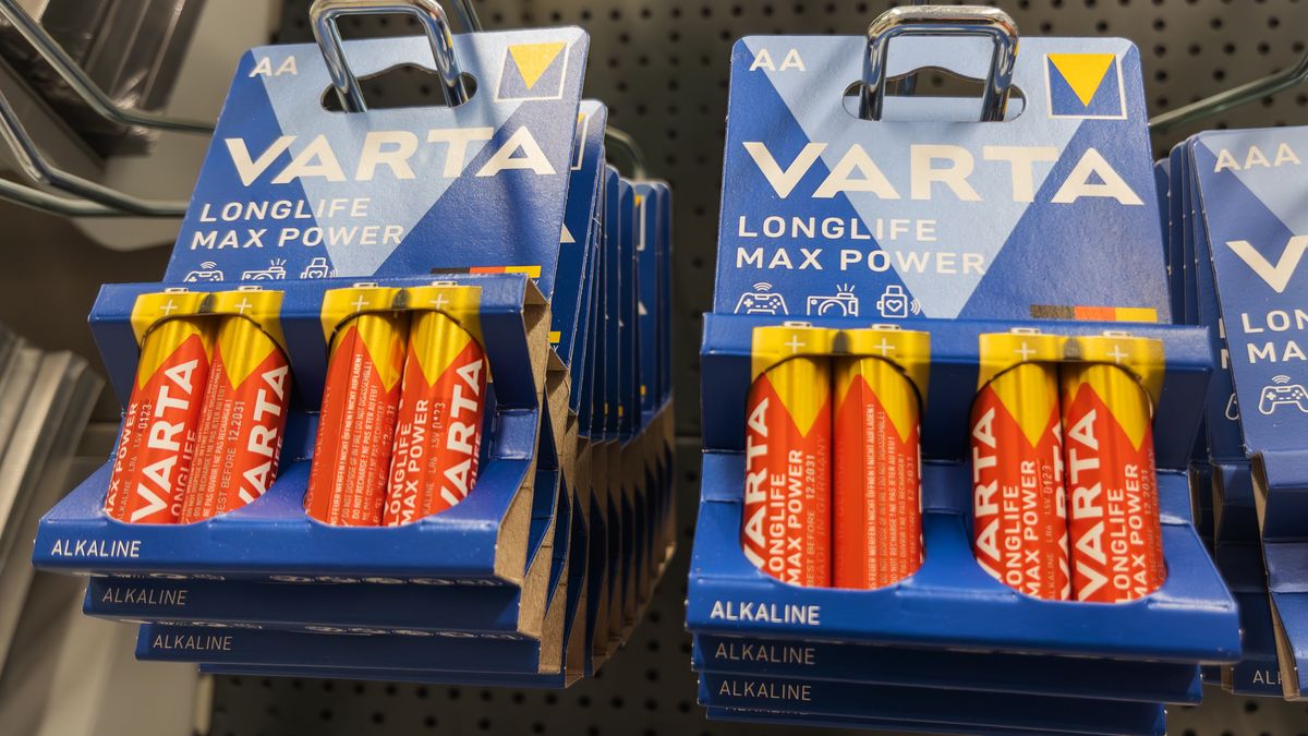 aa, aaa, accessories, alkaline, batteries, battery, brands, cells, consumer, display, durable, electrical, electronic, electronics, energy, household, in-store, life, longlife, marketing, max, merchandise, packaging, packs, power, product, purchase, rechargeable, retail, sale, shelf, shopping, solutions, storage, store, supplies, supply, technology, varta, aa, aaa, accessories, alkaline, batteries, battery, brands, cells, consumer, display, durable, electrical, electronic, electronics, energy, household, in-store, life, longlife, marketing, max, merchandise, packaging, packs, power, product, purchase, rechargeable, retail, sale, shelf, shopping, solutions, storage, store, supplies, supply, technology, varta