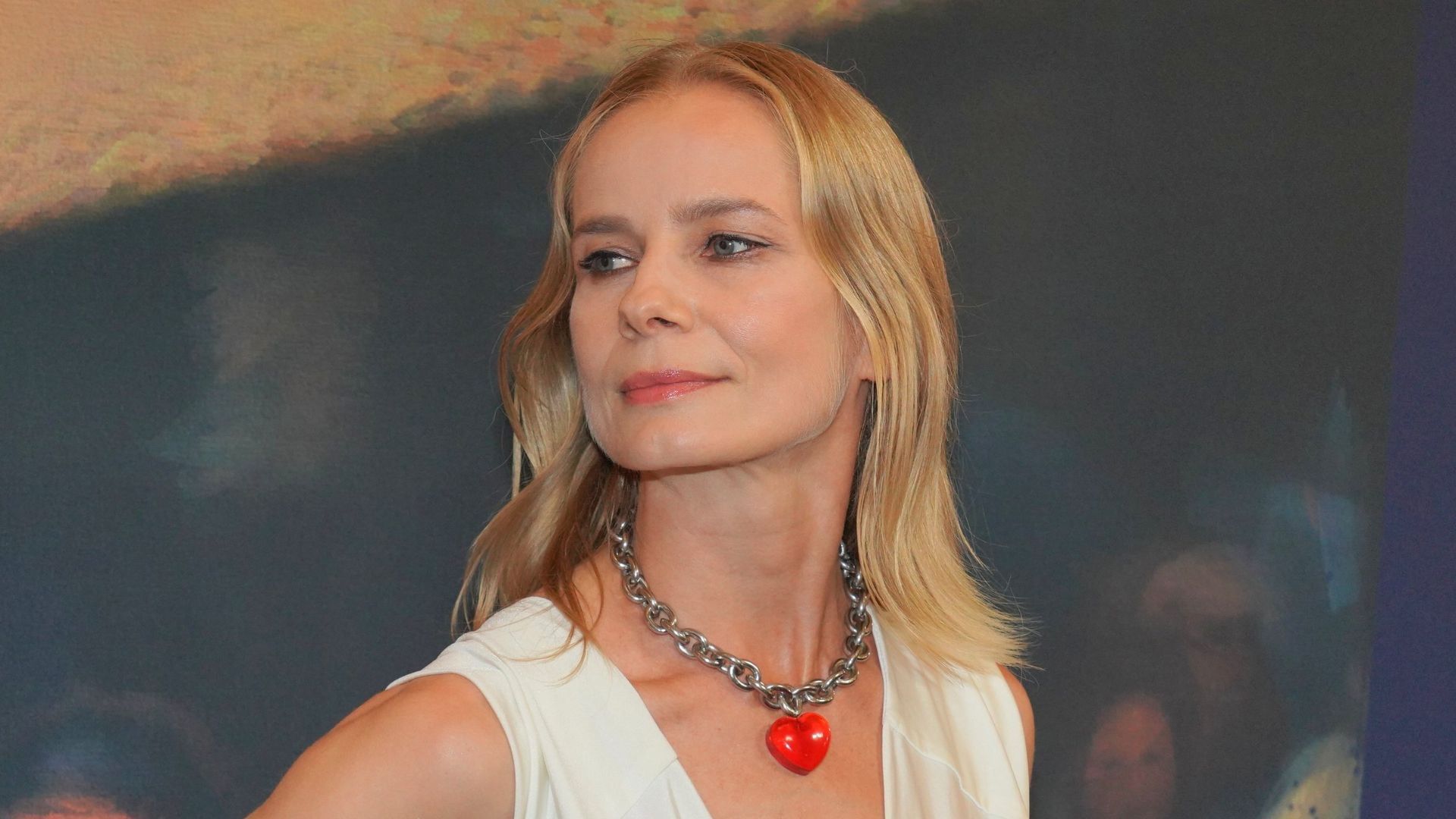 Magdalena Cielecka w zaskakującym projekcie. Stu mężczyzn i ona