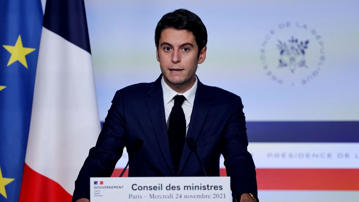 Rzecznik francuskiego rządu Gabriel Attal.