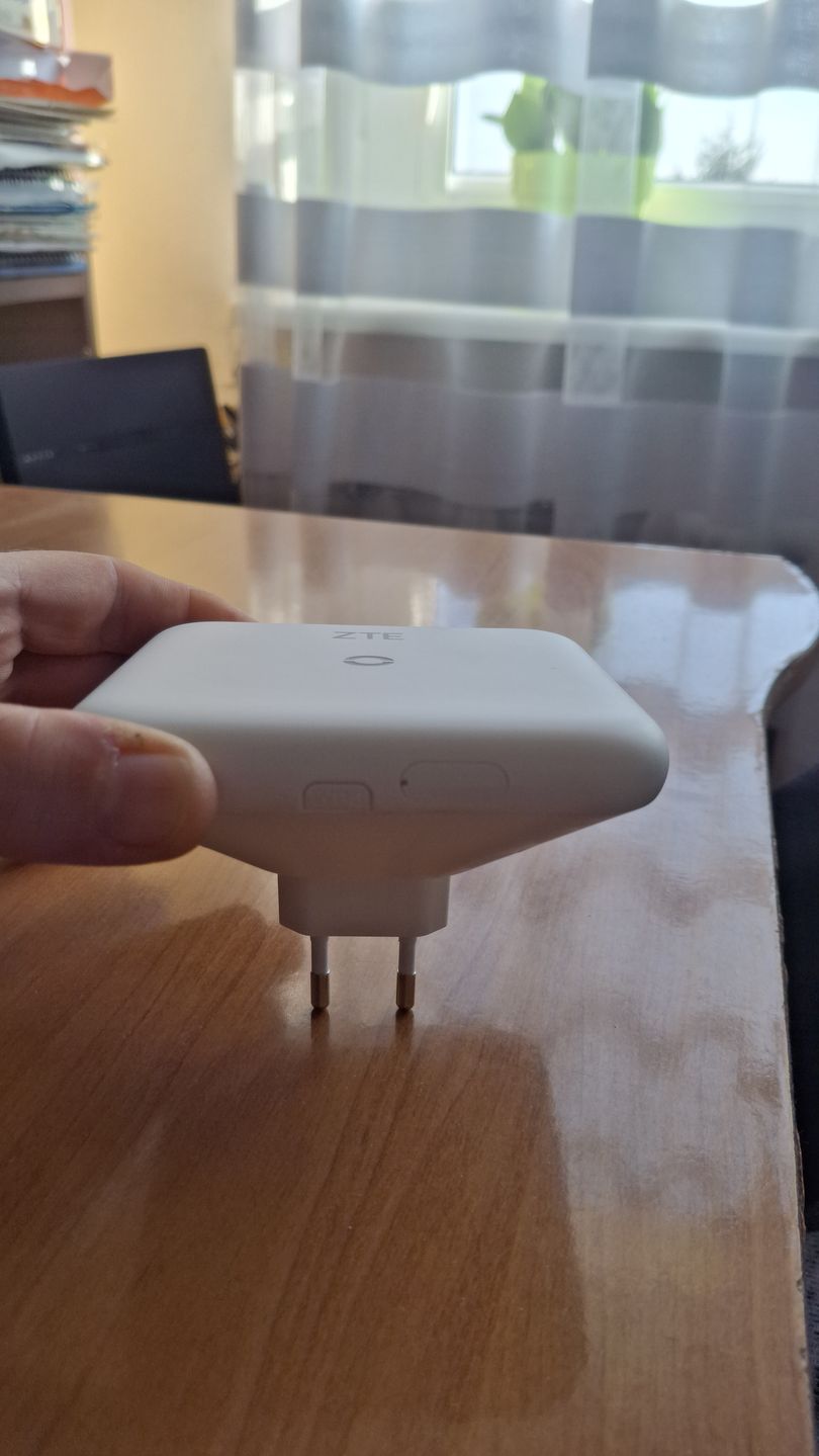Router ZTE MF17B