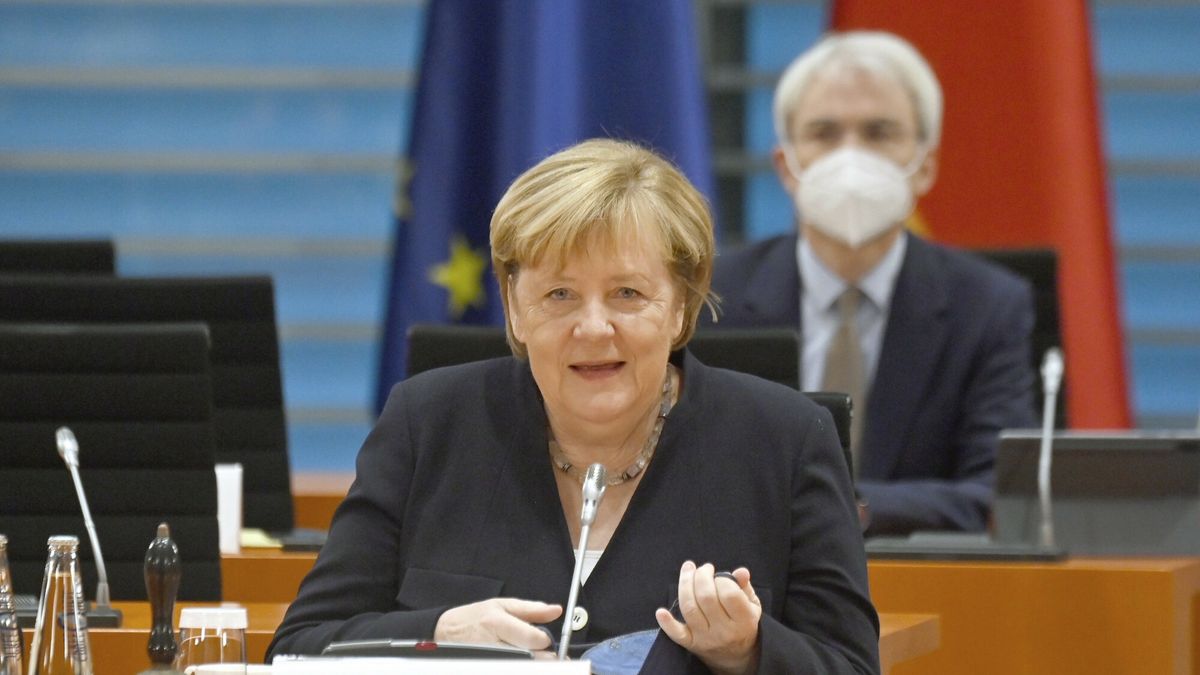 Ursula von der Leyen przejęła pełną odpowiedzialność za spór z Polską - pisze "Rz" 