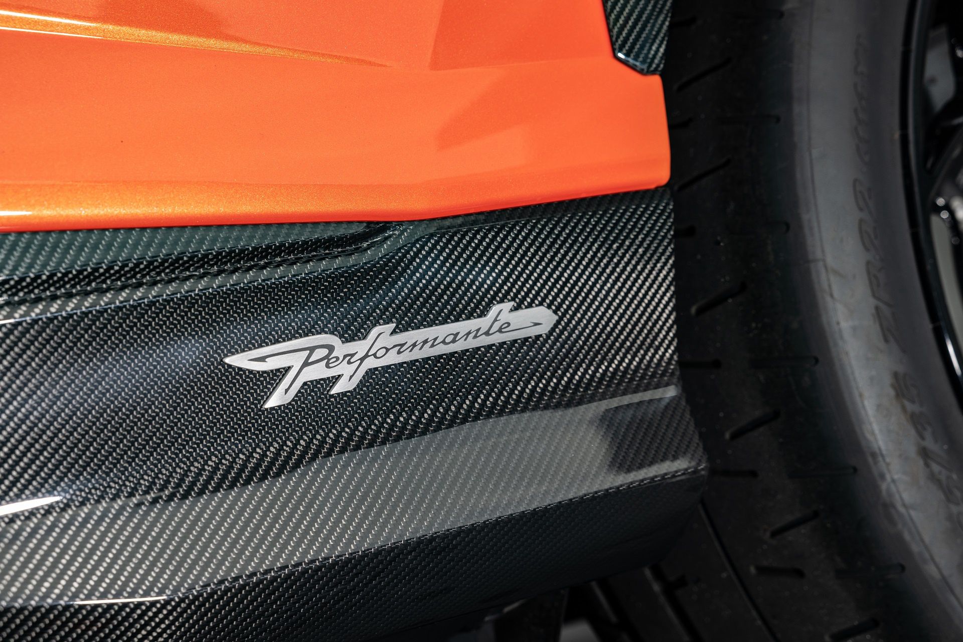 Lamborghini Urus Performante (2023)
