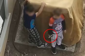 Dzieci z bronią w ręku. Policja nie miała wyjścia