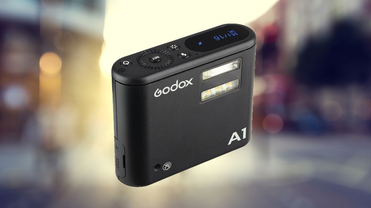 Firma Godox stworzyła zewnętrzną lampę błyskową do smartfonów 1