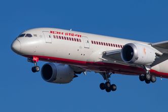 W Indiach rozbił się Boeing 787 Dreamliner. Co wiemy o tym samolocie?