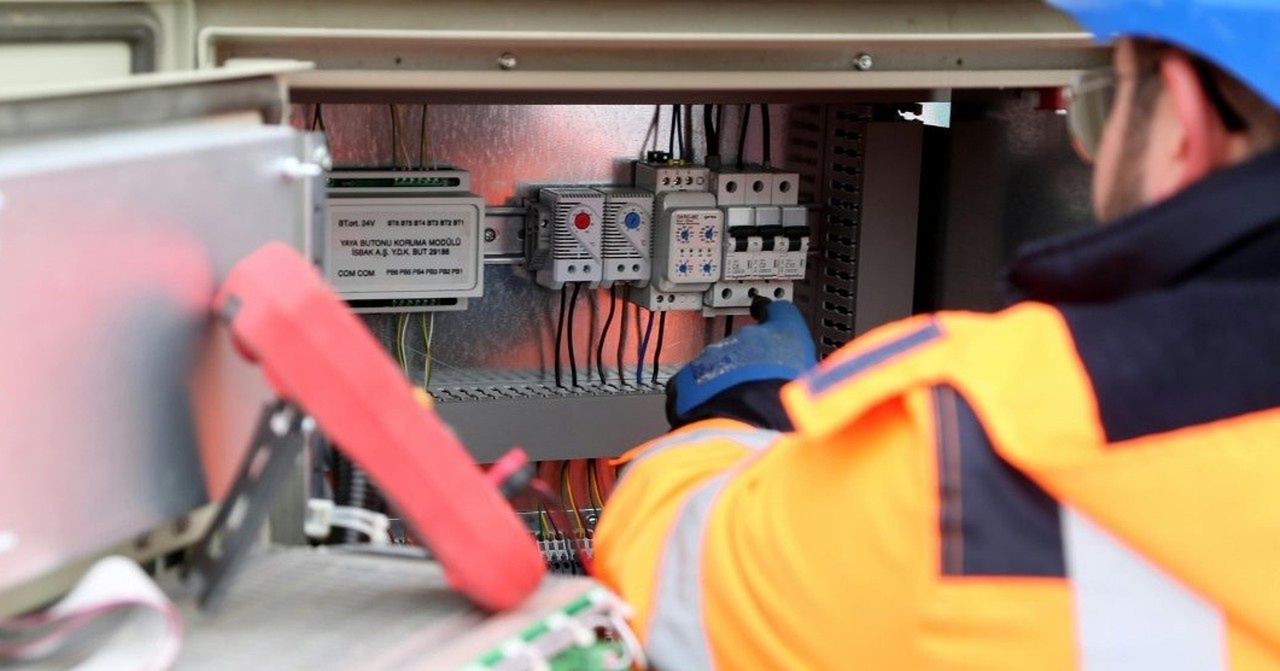 Tu nie będzie prądu w Poznaniu i okolicach od 1 do 5 grudnia. Sprawdź, gdzie i kiedy nastąpi przerwa w dostawie!