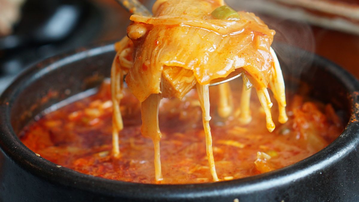 Zupa kimchi