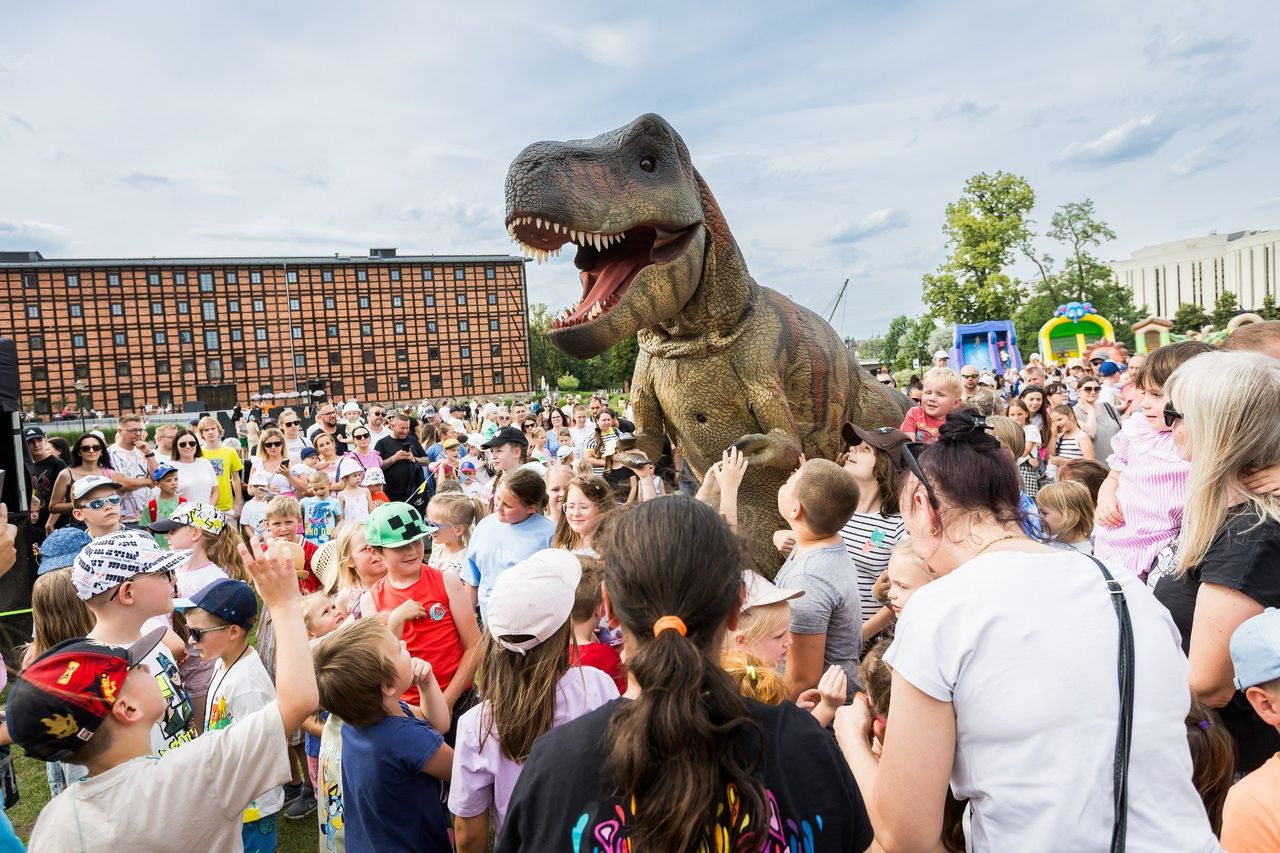 Festiwal Dinozaurów. Prehistoryczny świat na Wyspie Młyńskiej w Bydgoszczy