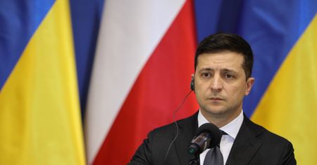 Zełenski: Ukraina zerwała stosunki dyplomatyczne z Rosją