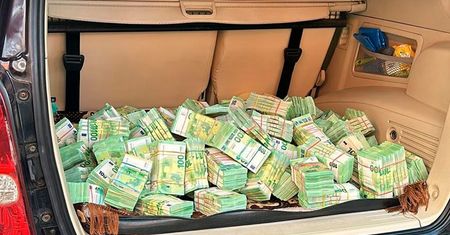 Skandal w Ukrainie. Chciała wywieźć niemal 5 mln euro w bagażniku