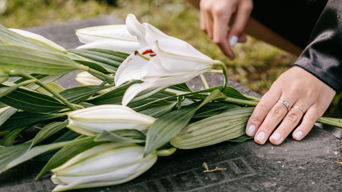 Trzyletnia Emilka zmarła z niedożywienia. Jej bliscy zorganizowali cichy pogrzeb 