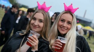 Tysiące studentów, koncerty gwiazd i niezapomniana atmosfera. Wrocławskie Juwenalia 2025 na Polach Osobowickich już za nami