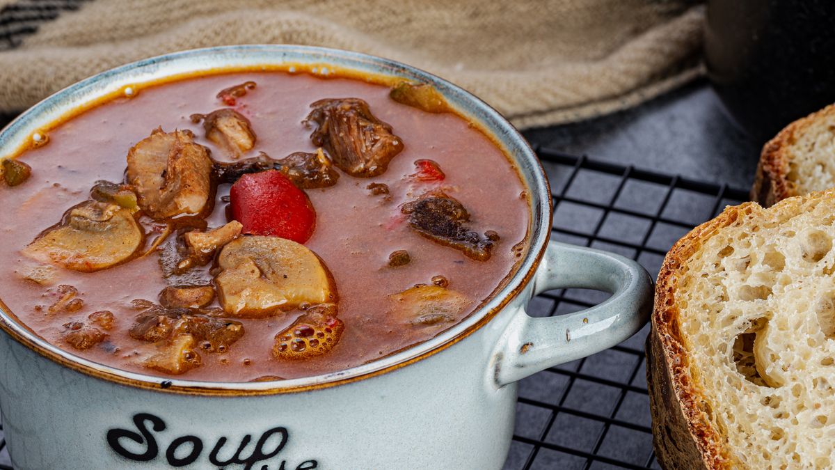 Zupa pomidorowa z grzybami to mój must-have w jesiennym menu