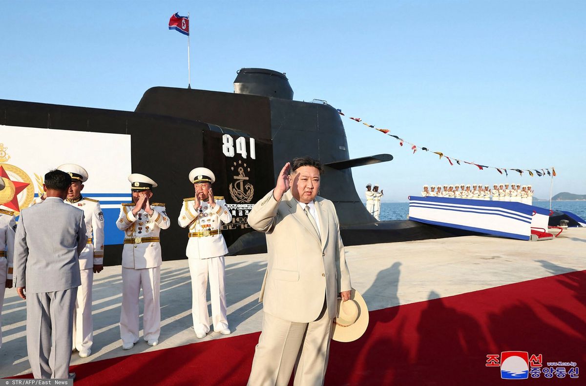 Korea Północna zaprezentowała swój pierwszy taktyczny okręt podwodny uzbrojony w broń nuklearną