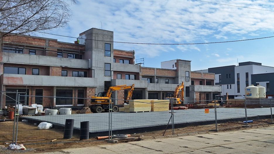 W maju 2025 r. banki udzieliły o 23,7 proc. więcej kredytów mieszkaniowych w porównaniu do maja 2024 r., i o 1,3 proc. więcej w porównaniu do kwietnia br. 