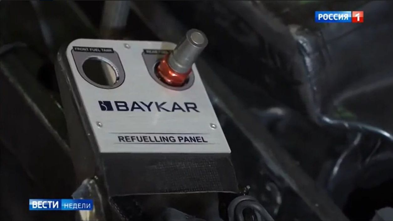 Szczątki rozbitego drona pokazane w rosyjskiej telewizji (fot. Vkontakte)