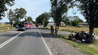 Wypadek na DK62 w Chociszewie. Zderzyły się Volkswagen i Suzuki. Trasa jest zablokowana
