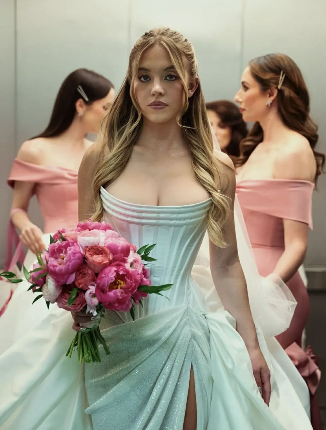 Tak styliści "Euforii" wystroili bohaterki serialu na ślub