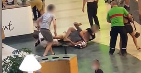 Turcy obrazili dziewczynę Polaka. Wielka rozróba w galerii handlowej w Warszawie