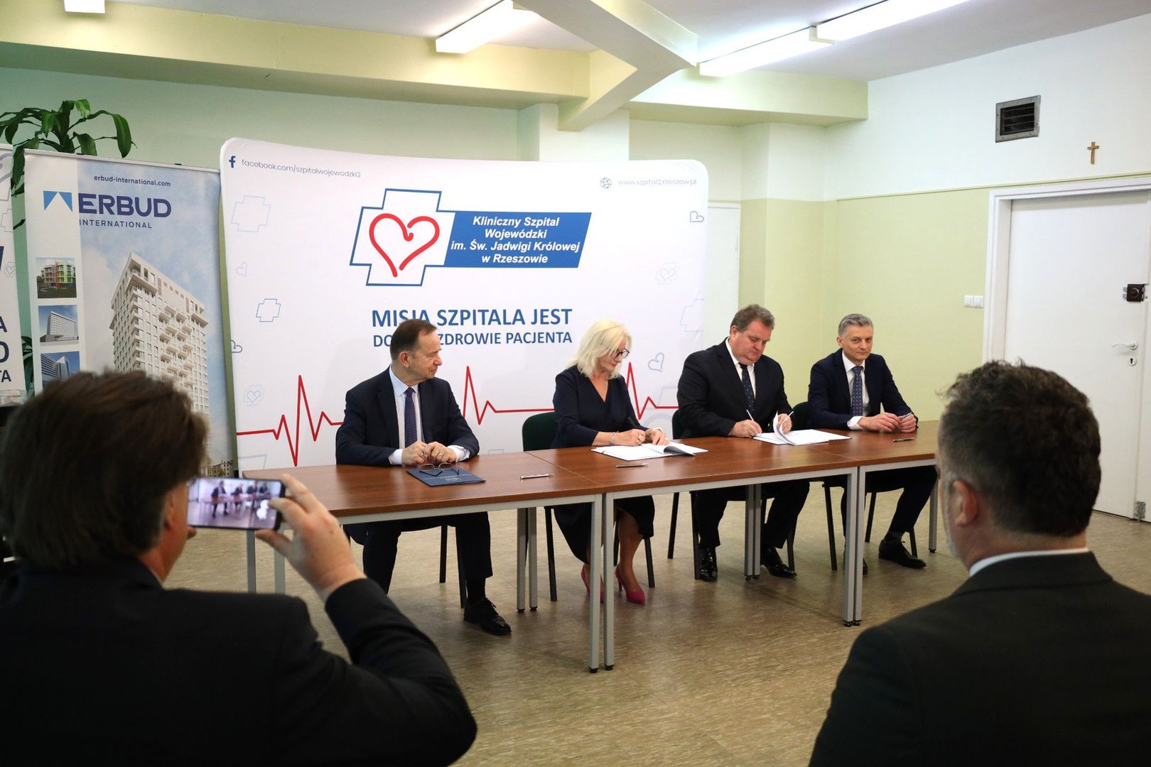Rzeszowski szpital. Będzie lądowisko na szczycie parkingu