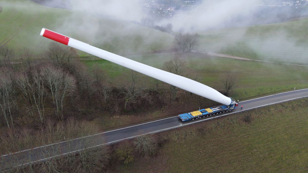 Wygląda wręcz nierealnie, ale to prawdziwy transport.