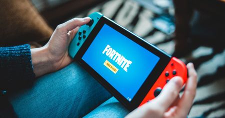 Pomysły na prezent dla małego miłośnika Fortnite