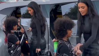 9-letni syn Kim Kardashian pozdrawia paparazzi... ŚRODKOWYM PALCEM. Niemiło?