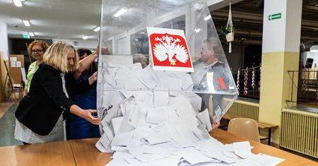 Pierwsze w dziejach wybory, które sfałszowały się same [OPINIA]