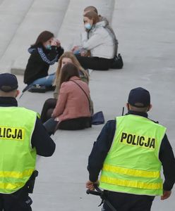 Policja podaje dane z ostatniej doby. Grad mandatów za brak maseczek