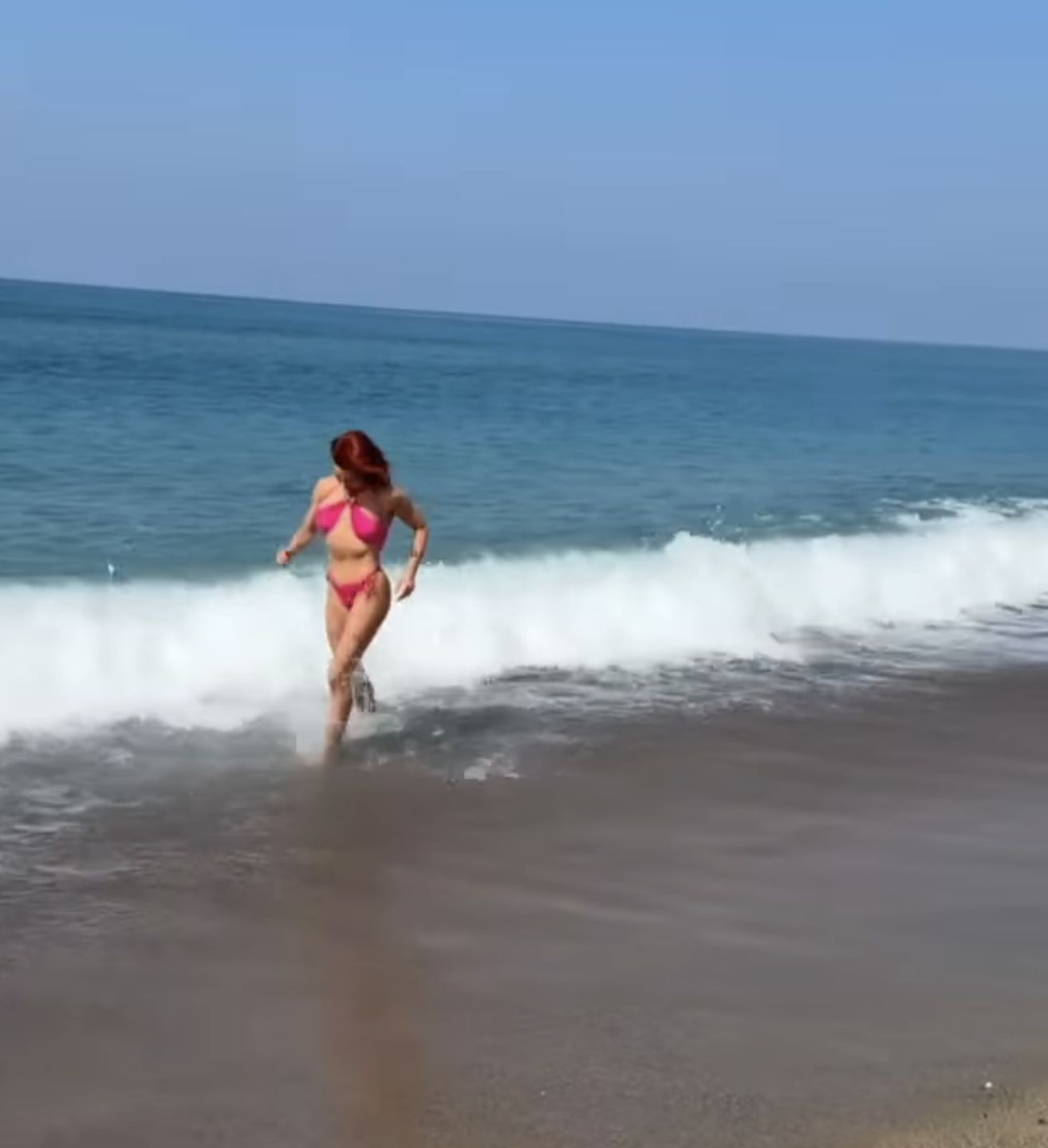 Natasza Urbańska chwali się sylwetką w bikini