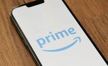 Amazon podnosi ceny w Polsce. Prime droższy od Allegro Smart!