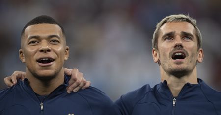 Francuzi dokonali aż siedmiu zmian w finale. Wyjaśniamy, jak do tego doszło