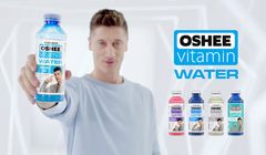 Robert Lewandowski w reklamach i na butelkach Oshee Vitamin Water (wideo)