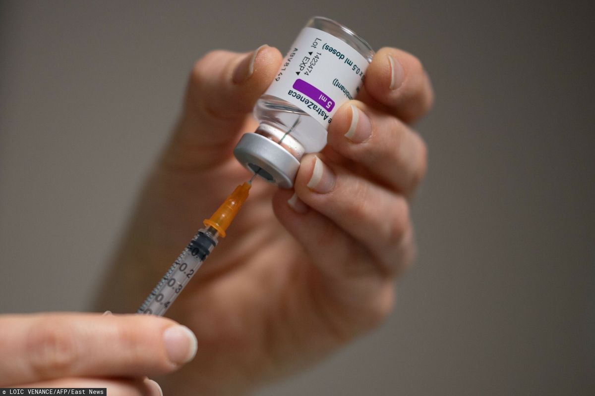 Holandia wstrzymuje szczepienia AstraZeneką dla osób poniżej 60 lat