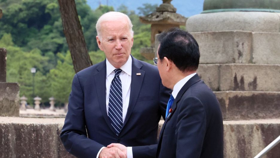 G7 Hiroshima Summit Visit to Itsukushima Shrineepa10638519 A handout photo made available by the G7 Hiroshima Summit Host shows US President Joe Biden (L) being welcomed by Japan's Prime Minister Fumio Kishida upon his arrival at the Itsukushima Shrine on Miyajima island during the G7 Hiroshima Summit in Hiroshima, Japan, 19  May 2023. The G7 Hiroshima Summit will be held from 19 to 21 May 2023  EPA/G7 Hiroshima Summit Host / HANDOUT  HANDOUT EDITORIAL USE ONLY/NO SALES Dostawca: PAP/EPA.G7 Hiroshima Summit Host / HANDOUT
