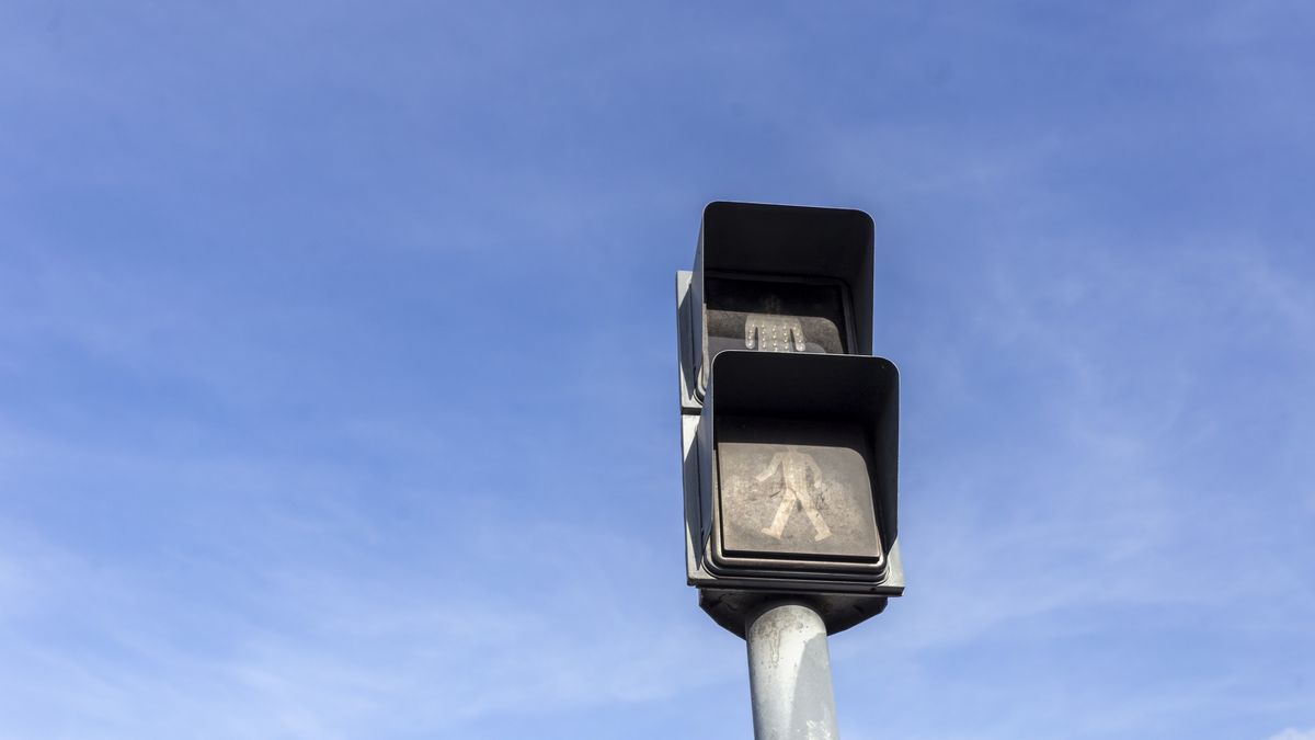 A traffic light is off during a massive power outage in Lisbon, Portugal, on April 28, 2025. A widespread blackout affects large parts of Spain and Portugal, disrupting transportation, communications, and essential services. Authorities investigate the cause, with initial reports suggesting a rare atmospheric phenomenon may destabilize the power grid. (Photo by Luis Boza/NurPhoto via Getty Images)