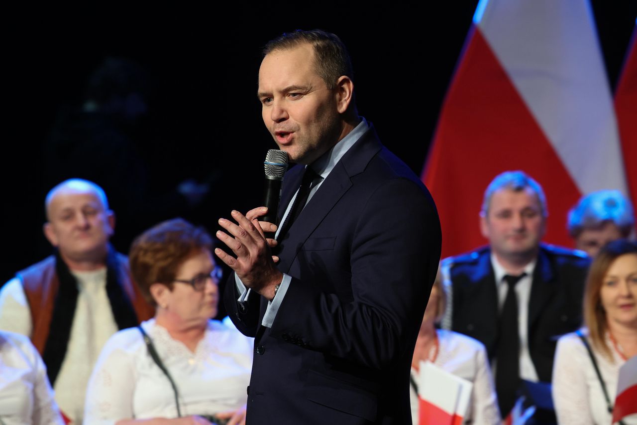 "Niech pan zajrzy do monitoringu". Kłótnia na żywo o Nawrockiego