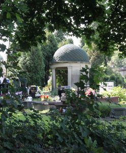 Bielsko-Biała. Miasto dołoży do remontu muru cmentarza ewangelickiego