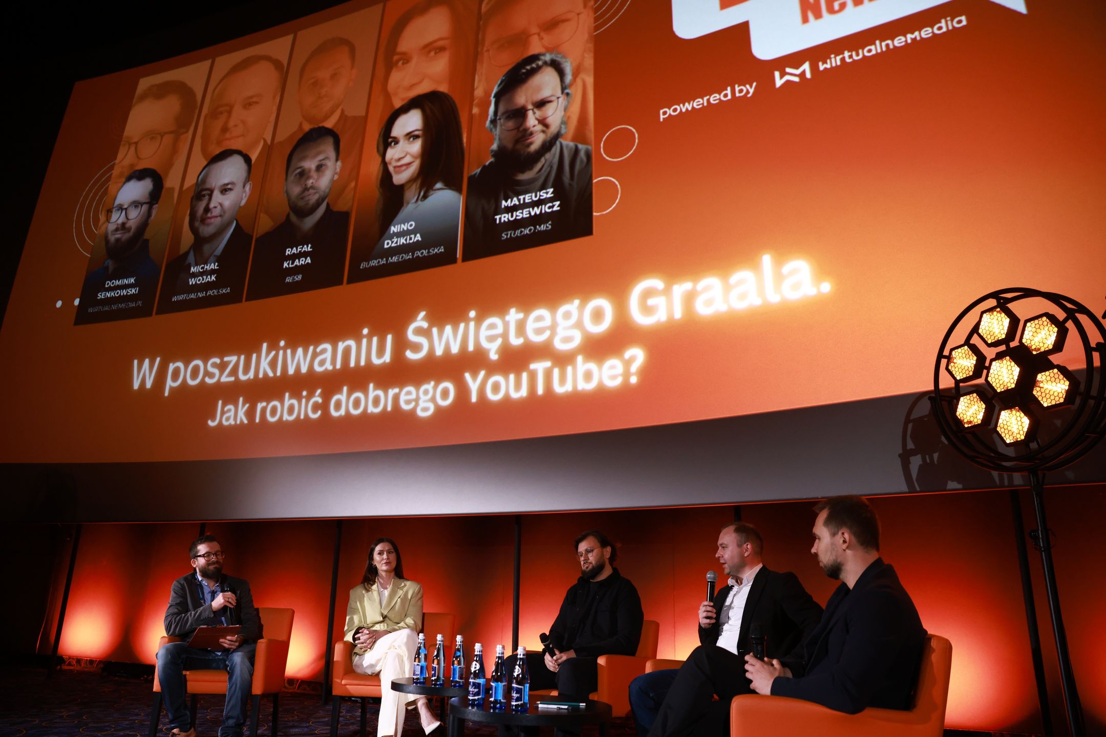 Panel o YouTube