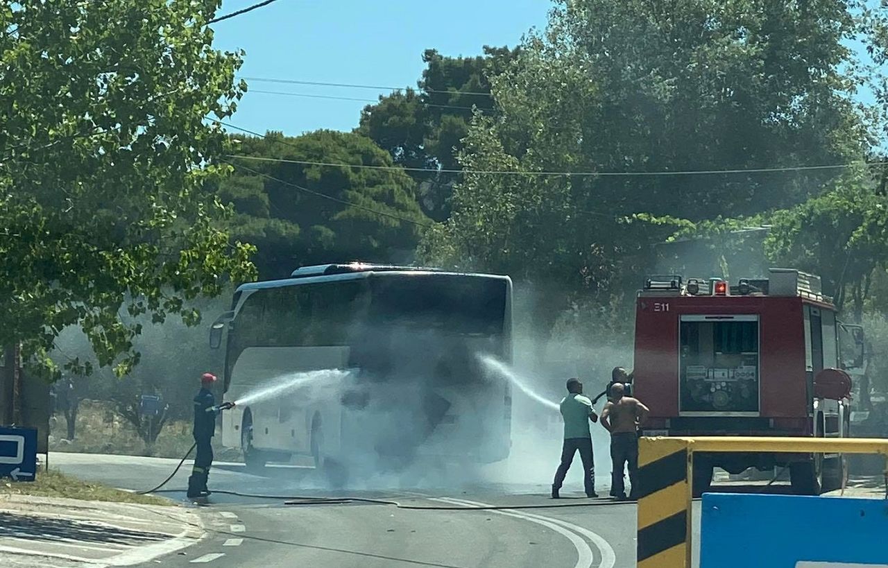 Zakynthos. Pożar autokaru z polskimi turystami. Zapalił się silnik