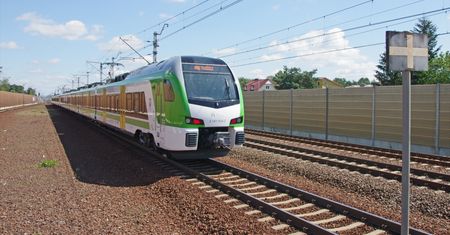 Koleje Mazowieckie zamawiają 11 nowych pociągów Flirt od Stadler Polska