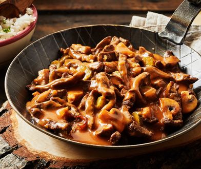 Boeuf Stroganow – pyszna klasyka