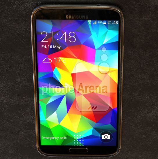 Galaxy S5 Prime pozuje do zdjęć. Ma aluminiową obudowę? 4