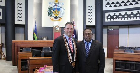 Gęsto wokół Wysp Salomona. Australia wkłada Chinom kij w szprychy